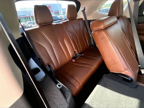Used 2023 Acura MDX SH-AWD w/ Technology Package image 27