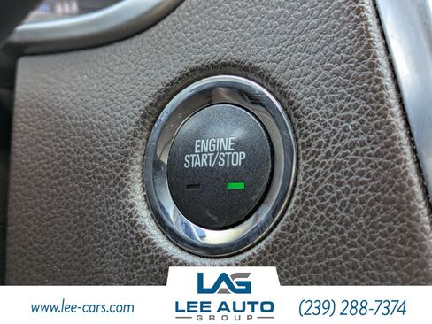 Used 2015 Cadillac SRX Luxury w/ Driver Awareness Package FWD image 28