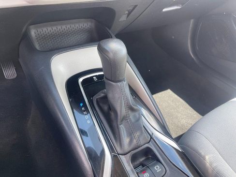 Used 2022 Toyota Corolla LE FWD image 18