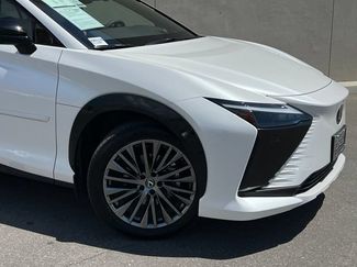 Used 2024 Lexus RZ 300e Premium w/ Accessory Package (Z1) FWD video 2