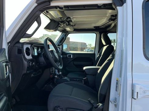Used 2025 Jeep Wrangler Unlimited Sport S 4xe AWD/4WD image 13