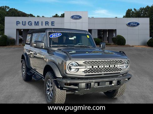 Used 2024 Ford Bronco Badlands image 1