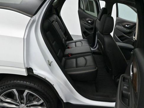 Used 2018 GMC Terrain Denali w/ Advanced Safety Package image 32