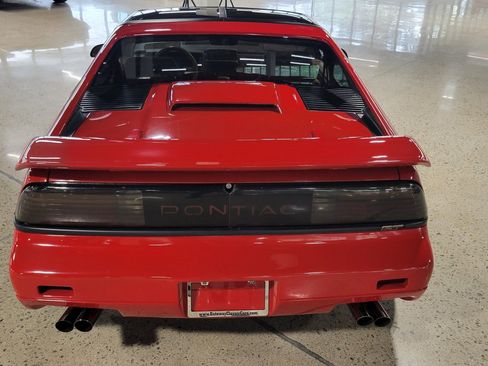 Used 1988 Pontiac Fiero GT RWD image 17