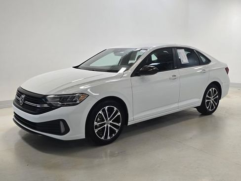 Used 2024 Volkswagen Jetta Sport FWD image 35