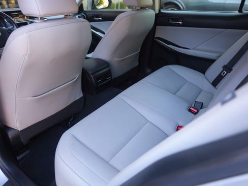 Used 2015 Lexus IS 250 250 RWD image 44