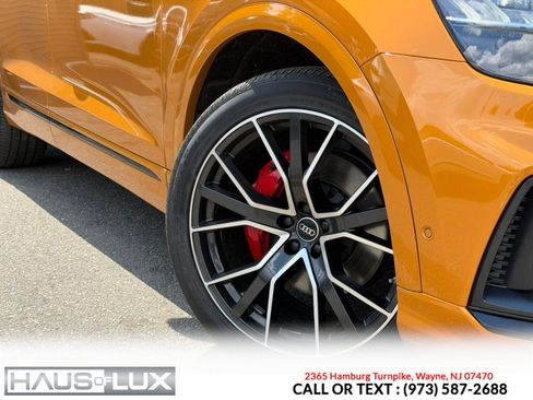 Used 2023 Audi Q8 Premium Plus w/ Premium Plus Package AWD/4WD image 3