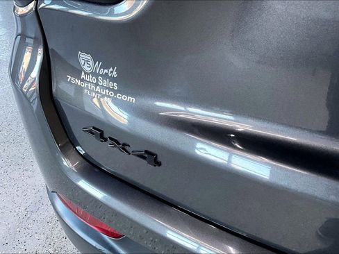 Used 2018 Jeep Compass Latitude w/ Popular Equipment Group image 24