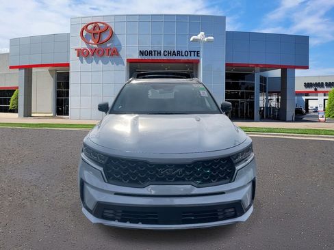 Used 2023 Kia Sorento SX image 5