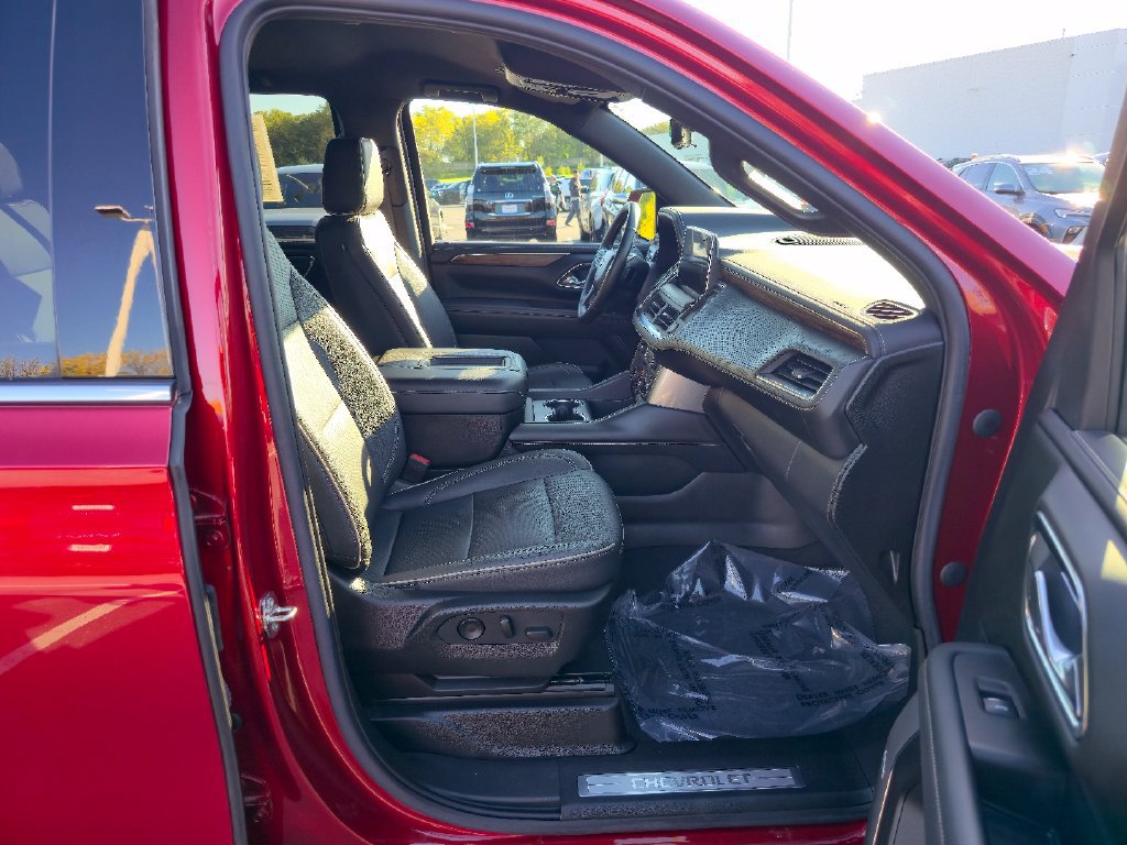 Certified 2023 Chevrolet Tahoe Premier AWD/4WD image 29