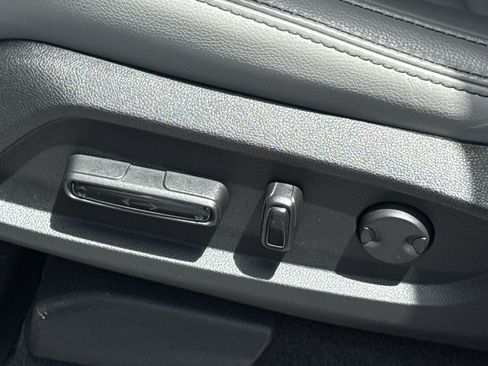 Certified 2024 Honda Pilot Touring image 28