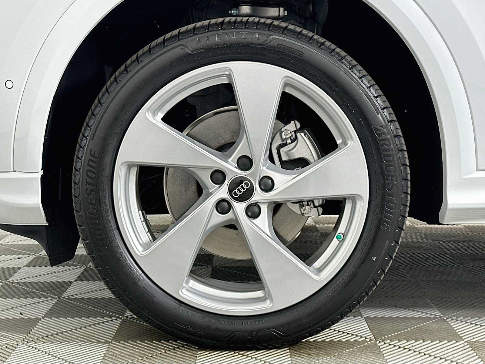Certified 2025 Audi Q5 Premium Plus AWD/4WD image 29