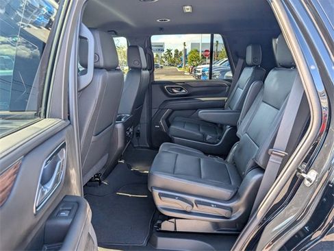 Certified 2023 Chevrolet Tahoe Z71 w/ Luxury Package image 8