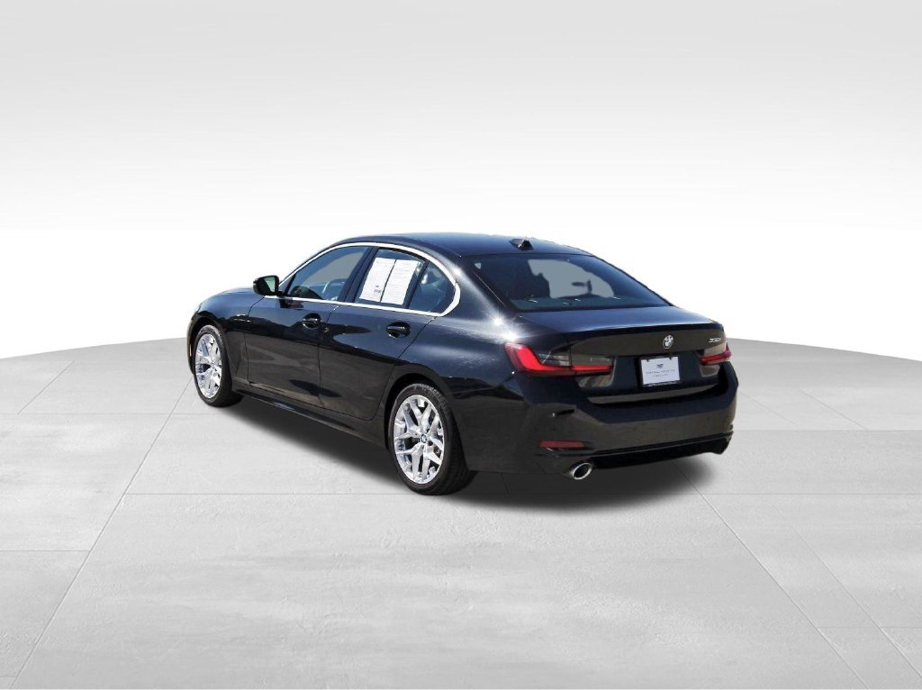 Used 2025 BMW 330i Sedan RWD image 3