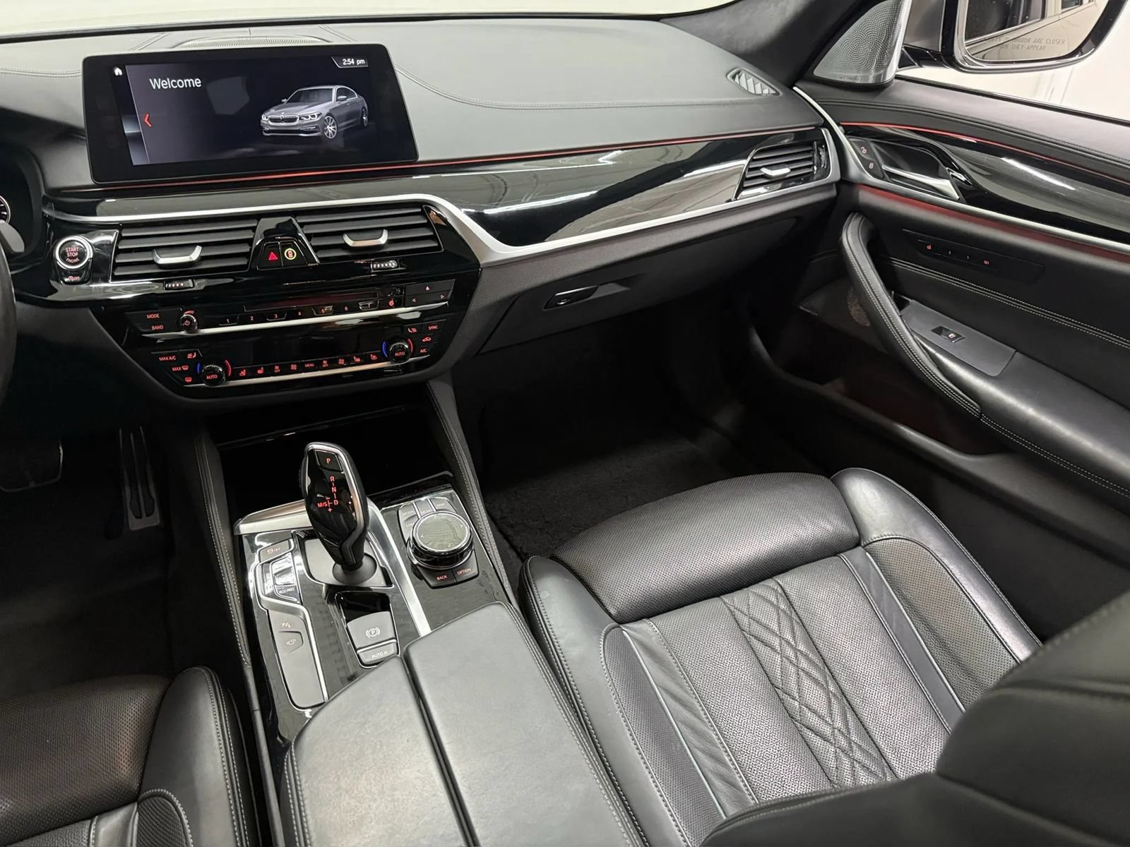 Used 2018 BMW M550i xDrive AWD/4WD image 9