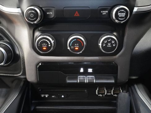 Used 2019 RAM 1500 Big Horn AWD/4WD image 21