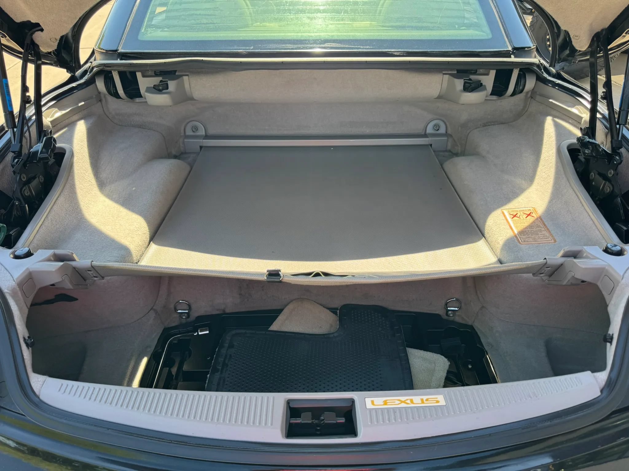 Used 2005 Lexus SC 430 Convertible RWD image 25