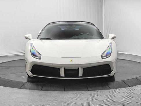Used 2016 Ferrari 488 GTB image 3