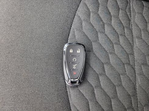 Used 2021 Chevrolet Equinox LT FWD image 32