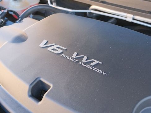 Used 2022 Chevrolet Colorado LT w/ Safety Package image 48