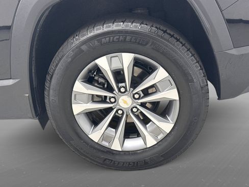 Used 2025 Chevrolet Equinox LT w/ Convenience Package II AWD/4WD image 26