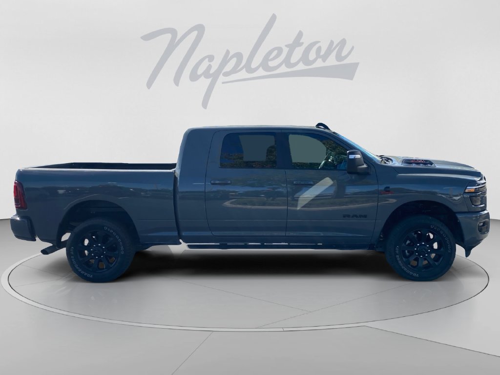 Used 2026 RAM 3500 Laramie AWD/4WD image 7