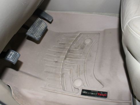 Used 2017 Chevrolet Tahoe LT w/ LT Signature Package image 22