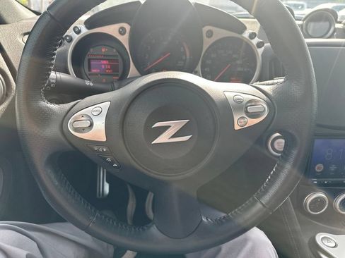 Used 2020 Nissan 370Z Coupe RWD image 13