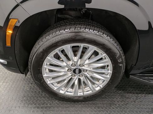 Used 2025 Cadillac Escalade Premium Luxury AWD/4WD image 7