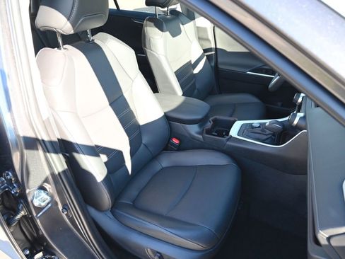 Used 2024 Toyota RAV4 Limited image 46