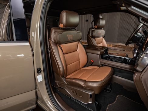 Used 2026 Ford F250 King Ranch w/ Chrome Package image 31