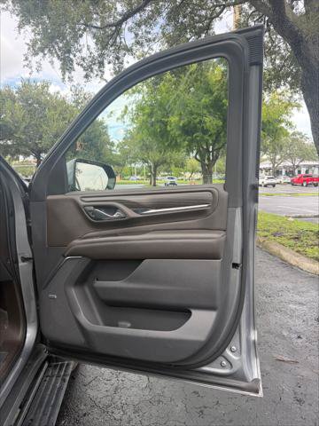 Used 2021 GMC Yukon Denali w/ Denali Premium Package AWD/4WD image 16