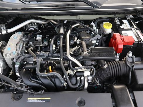 Used 2024 Nissan Sentra SV FWD image 18