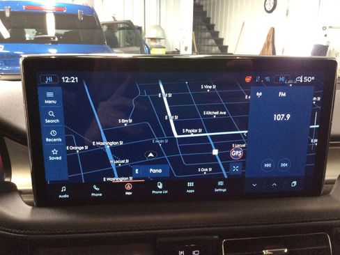 Used 2023 Lincoln Nautilus Reserve AWD/4WD image 28