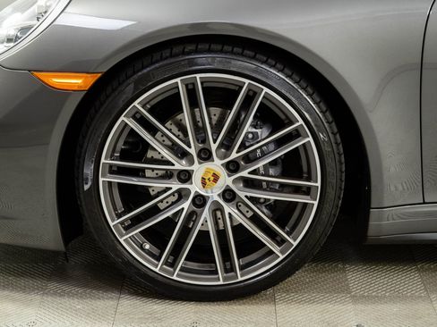 Used 2018 Porsche 911 Targa 4 AWD/4WD image 28
