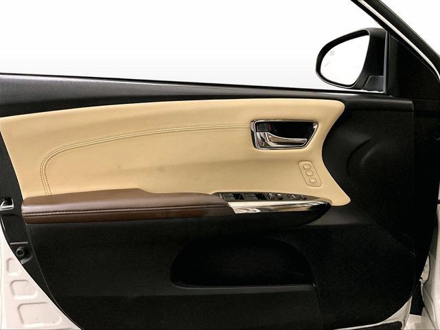 Used 2017 Toyota Avalon XLE Premium w/ All Weather Liner Package FWD image 23