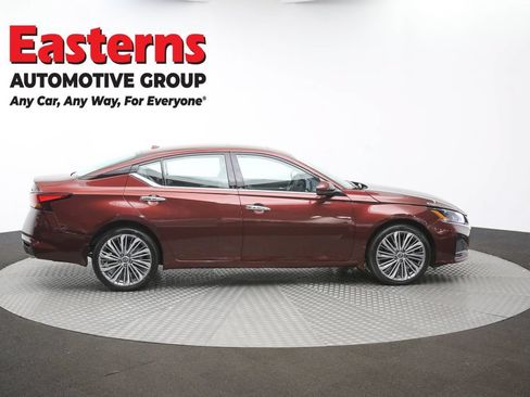 Used 2024 Nissan Altima 2.5 SL AWD/4WD image 48