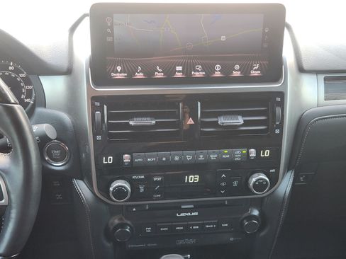 Used 2023 Lexus GX 460 Luxury w/ Sport Design Package AWD/4WD image 18