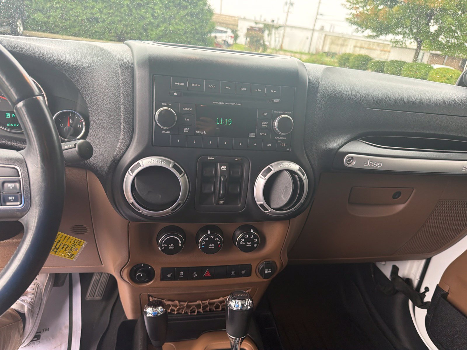 Used 2013 Jeep Wrangler Unlimited Sahara w/ Mopar Chrome Edition Group AWD/4WD image 11