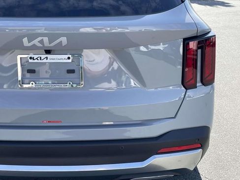 New 2026 Kia Sorento S w/ S Panoramic Sunroof Package image 11