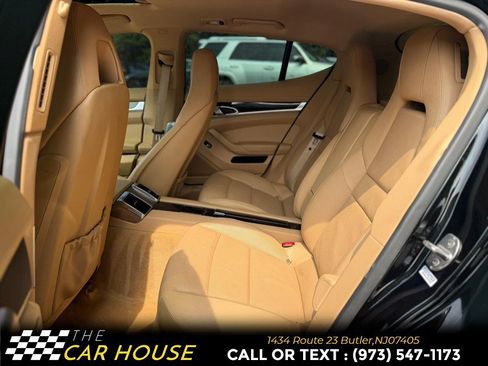 Used 2013 Porsche Panamera RWD image 18