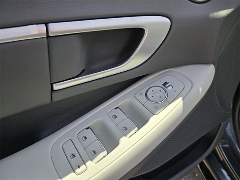 New 2025 Hyundai Sonata SEL image 30