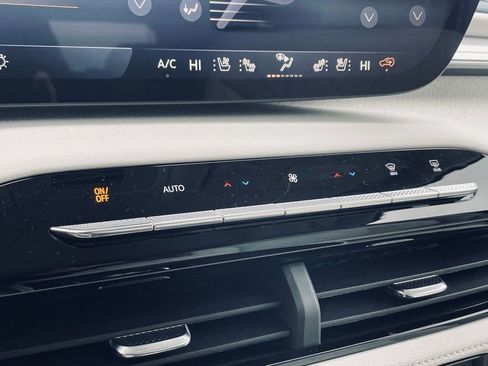 New 2026 Buick Enclave Avenir w/ Super Cruise Package image 16