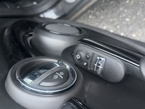 Used 2023 MINI Cooper S image 28