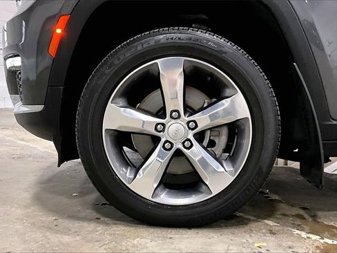 Used 2021 Jeep Grand Cherokee L Limited image 9