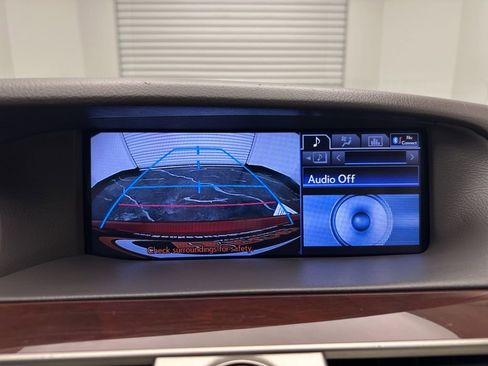 Used 2013 Lexus LS 460 AWD w/ Comfort Pkg image 20