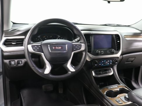 Used 2021 GMC Acadia SLE w/ Driver Convenience Package image 9