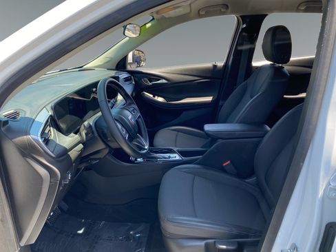 Used 2025 Buick Encore GX Preferred FWD image 9