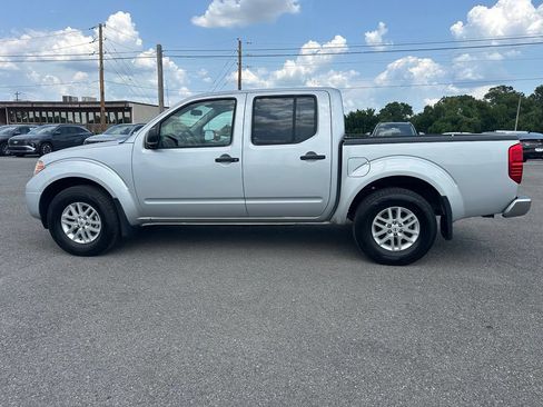 Used 2019 Nissan Frontier SV AWD/4WD image 8