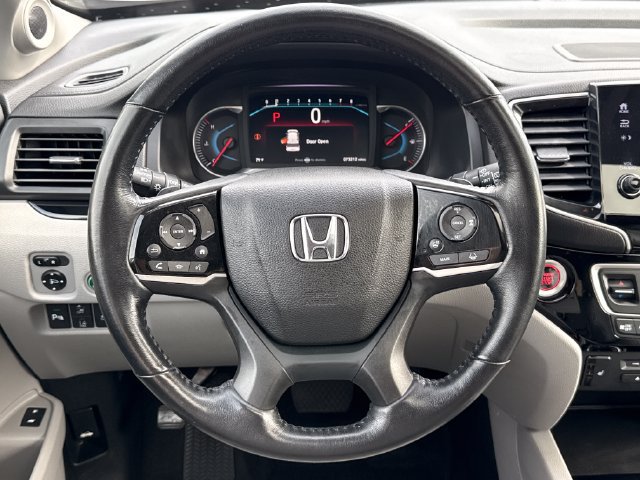 Used 2021 Honda Pilot Touring image 14